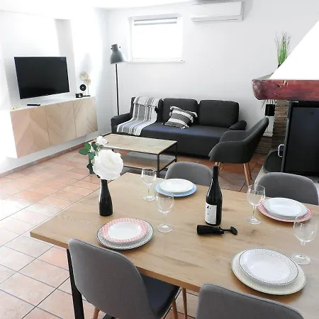 Apartment Lu, Stinjan - Pula Exterior photo